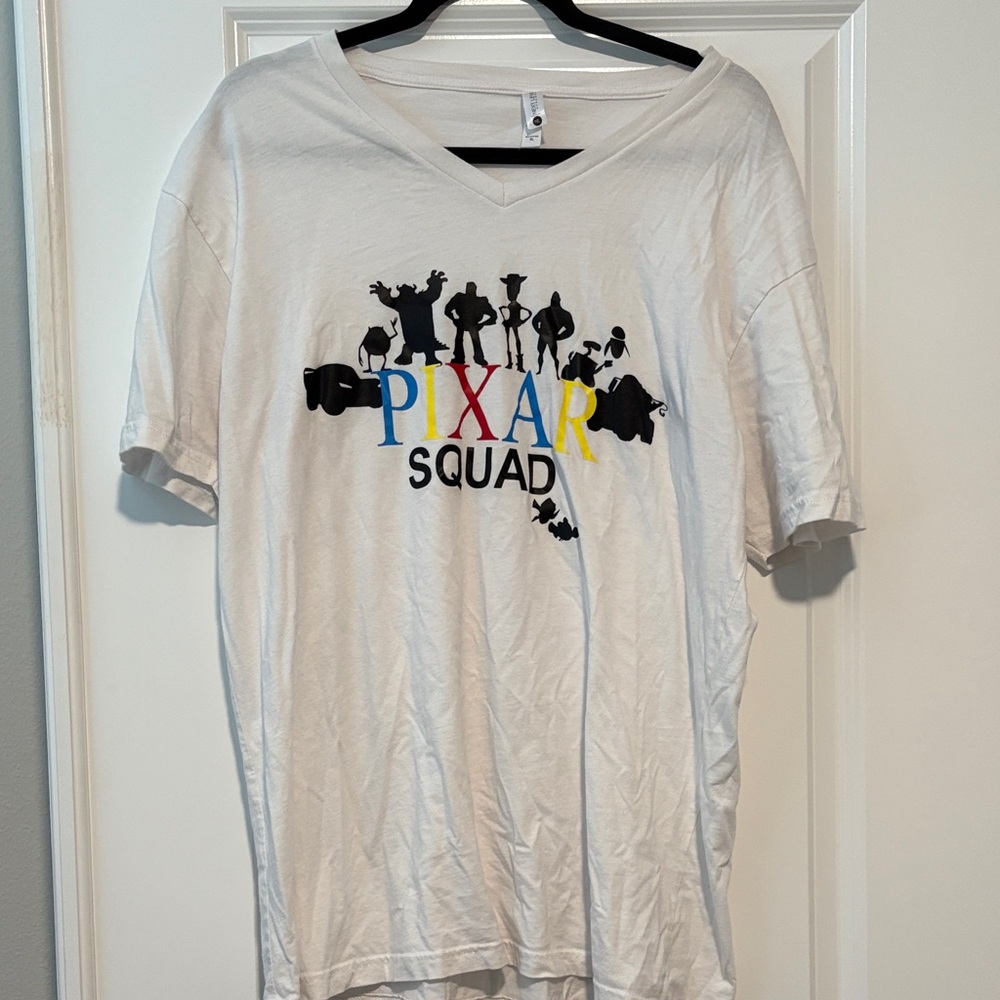 Disney Pixar Squad White Graphic Tee v-neck unisex XL
